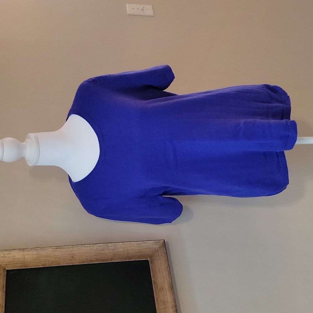 GAP sweater